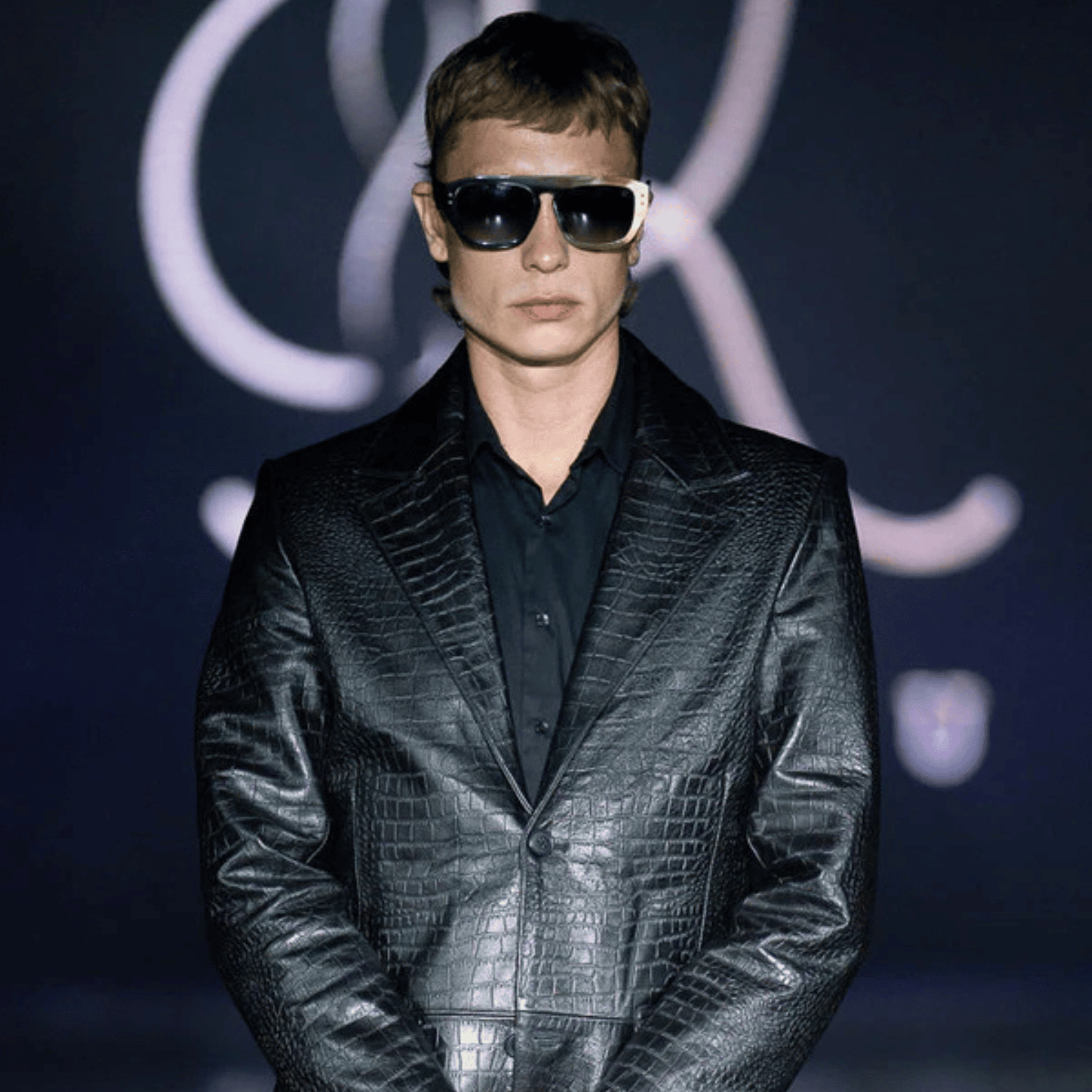 Styling a leather jacket with casual jeans and a tee - kazoku lunettes men's clothing collection