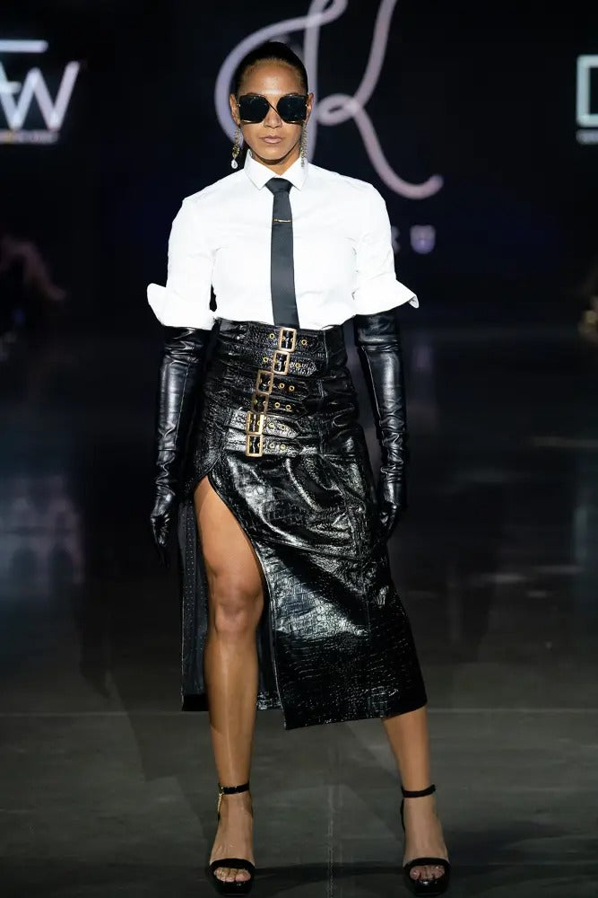 Black stamped croc leather skirt with 6 gold-plated buckles - Over-the-knee leather skirt with gold buckle detailing – women black gold-plated buckles on black croc leather skirt