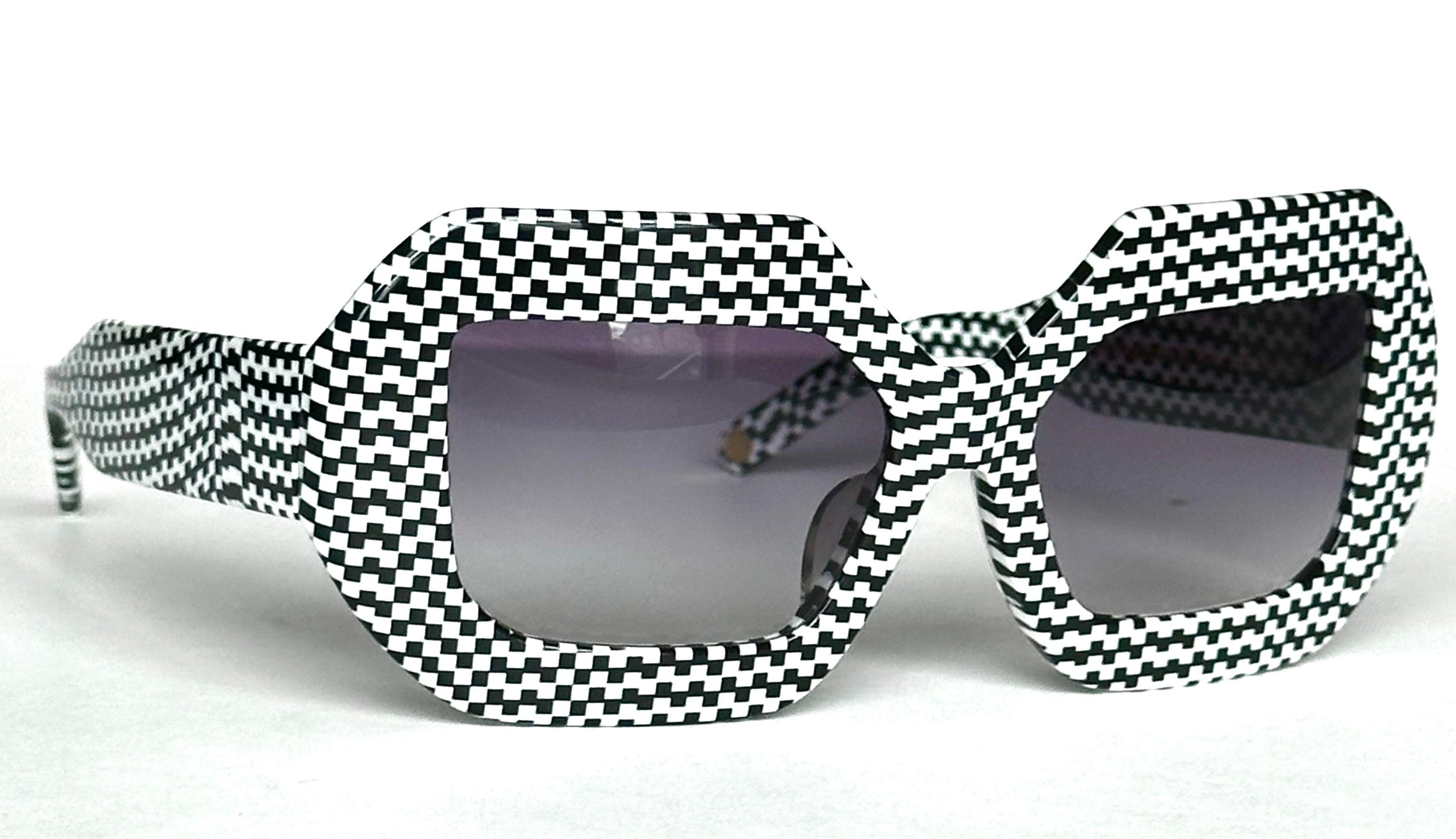Front view of Renaissance gold acetate sunglasses - Profile view showing the 5-barrel hinge on the sunglasses temple.