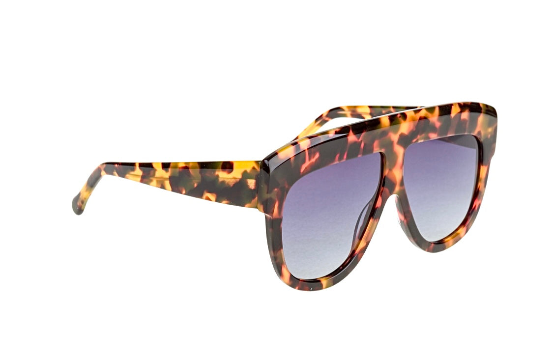 Designer Pilot Gradient lenses that transition from dark to light stylishly - Fashion-forward sunglasses suitable for urban street style