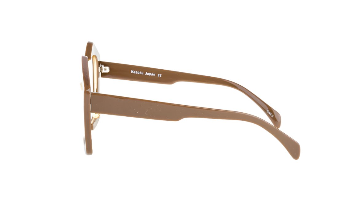 Anti-glare technology combined with gradient tint in lenses - Modern glasses that transition seamlessly from day to evening