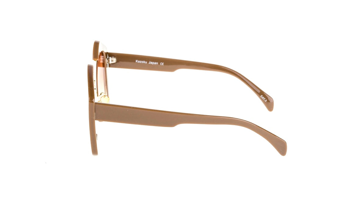 Gradient technology enhancing visual comfort in changing light - Lightweight CR39 lenses with multiple protective features

