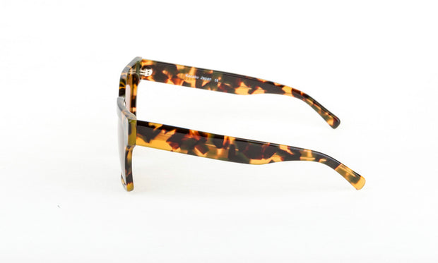 sunglasses for tennis- sunglasses for baseball-- sunglasses for football- sunglasses for basketball- sunglasses for soccer