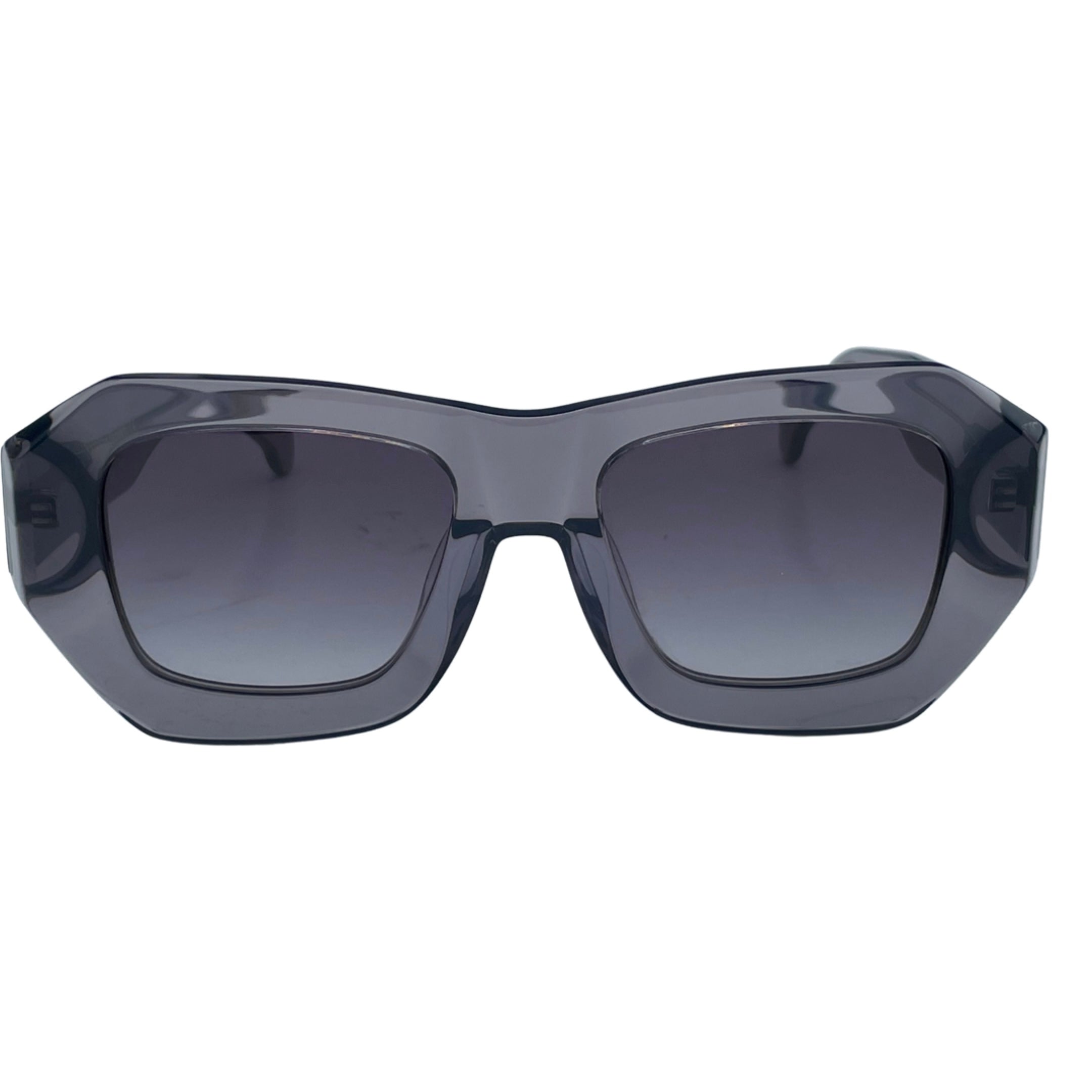 Rebel best unisex bold sunglasses with UV400 protection - What gradient lens sunglasses look like in bright sunlight - Chunky acetate sunglasses that make a fashion statement outdoors