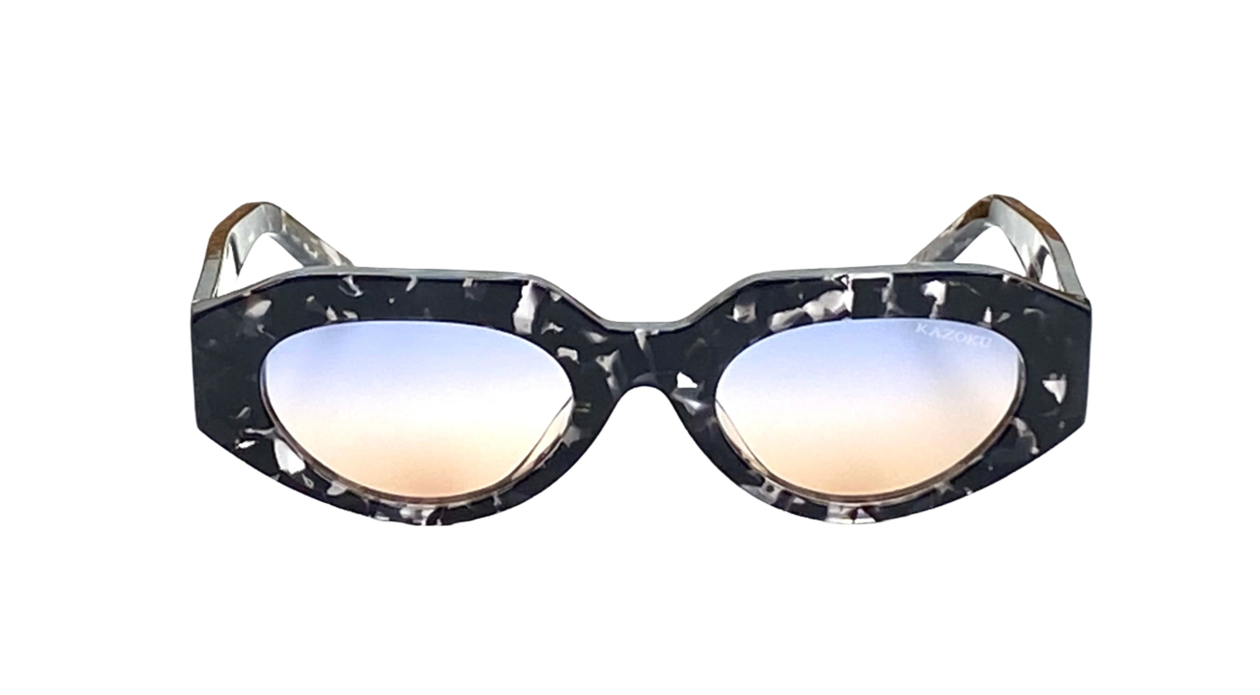 Sunglasses with a black and white patterned frame - Seduction Gradient lenses reducing glare from above - U-Fit bridge comfort on different nose types