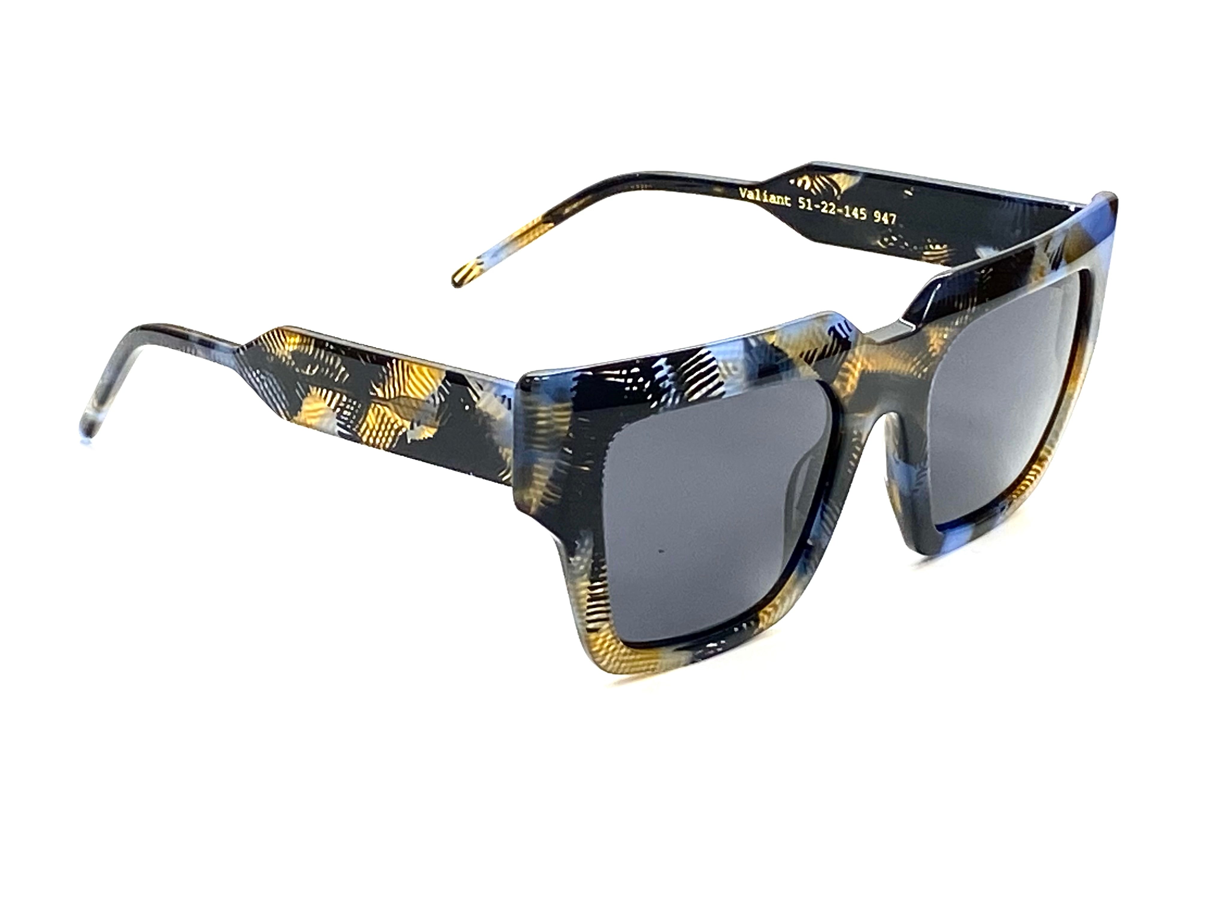 Grey Lens Elegance - UV Defense Shades - Acetate Frame Fashion - Solid Grey Chic - VALIANT acetate texture showing marble pattern - Sunglasses case with VALIANT name engraving
